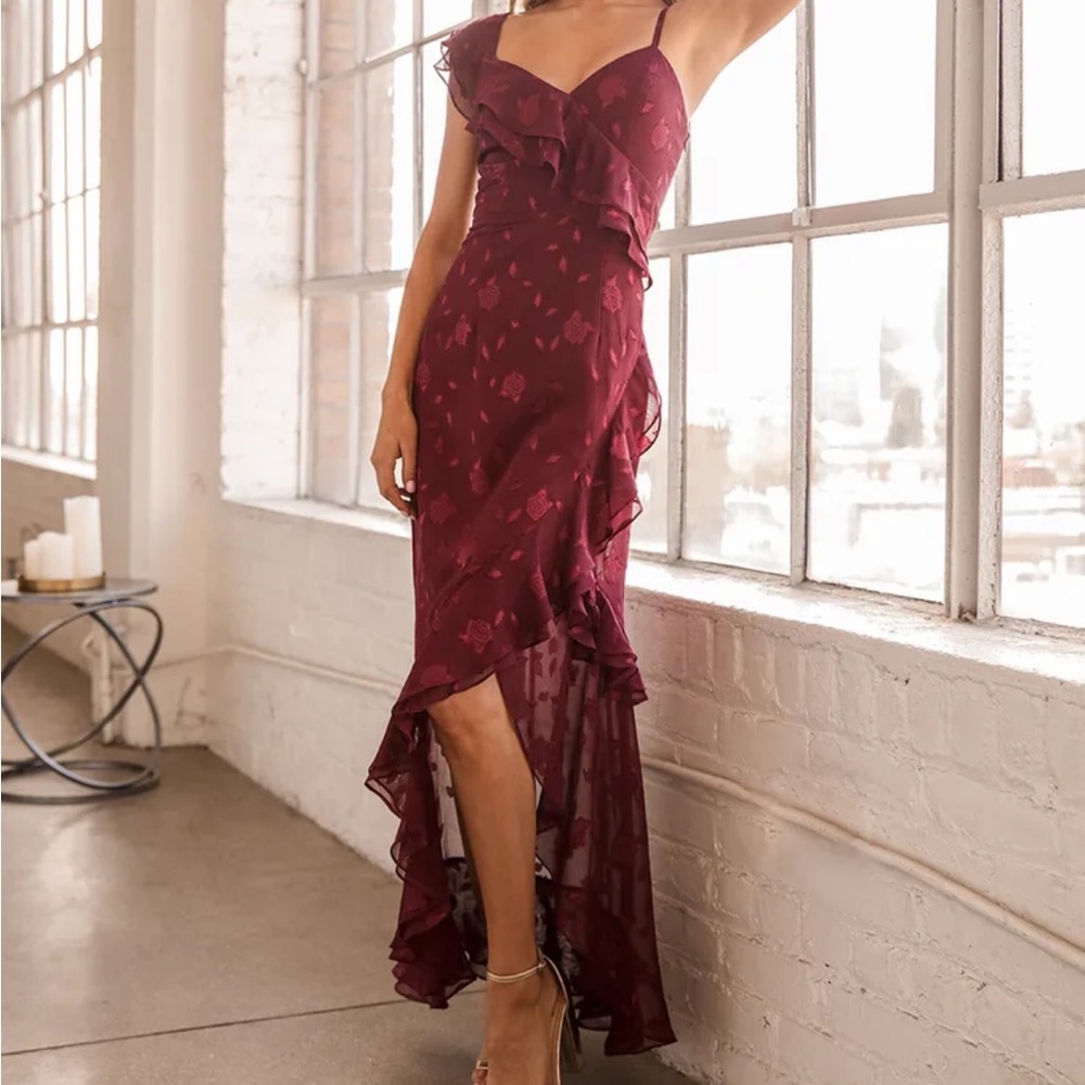 Lulus Forever Be Burgundy Ruffle Jacquard Floral Dress NWT Sz L